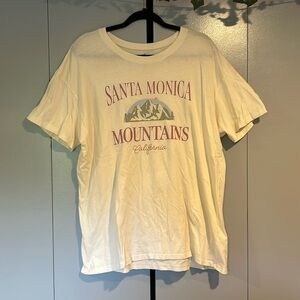 Hollister L Cream Colored Graphic Tee